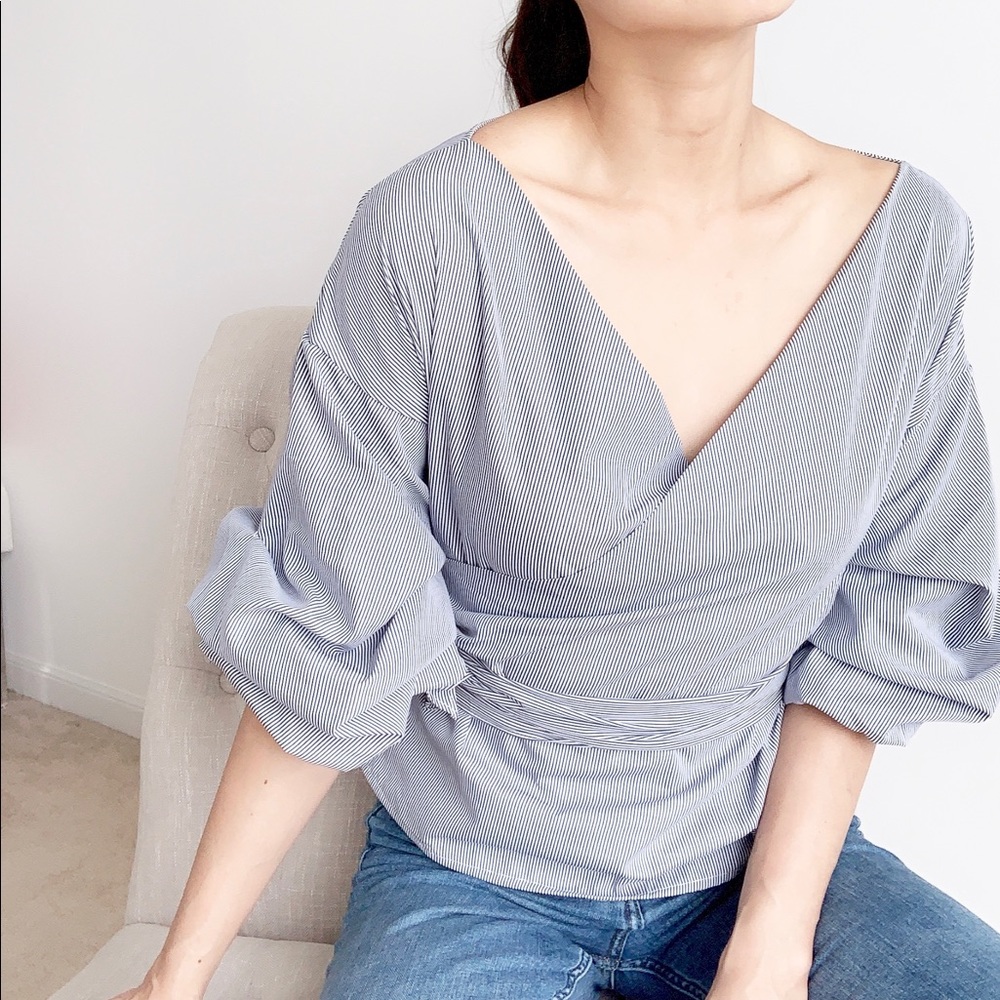 ONLY 1 LEFT ! - PUFFY SLEEVES Faux Wrap top - Picture 6 of 8